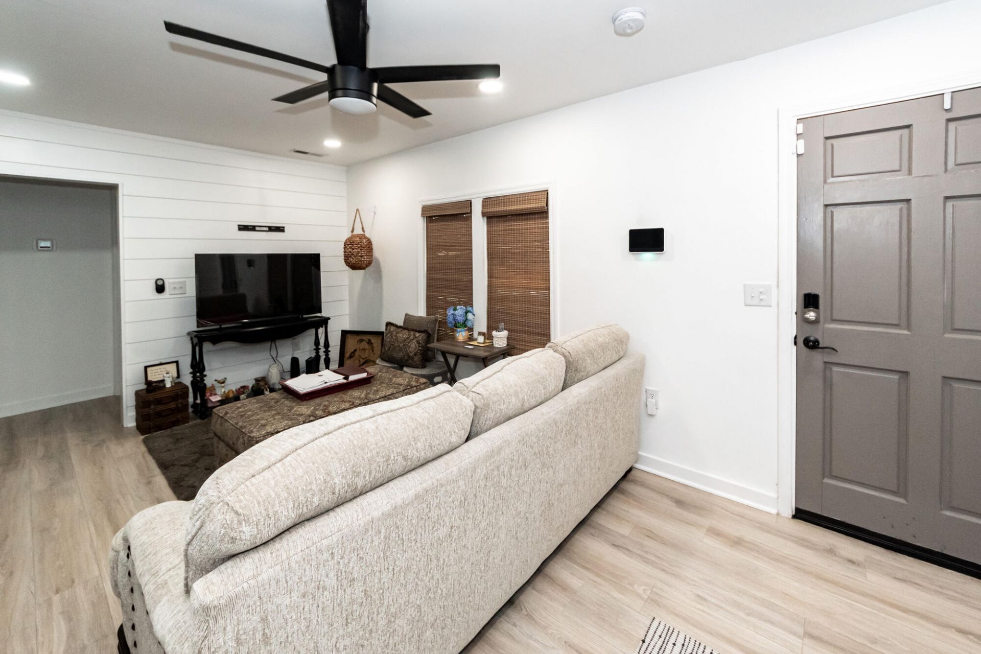 238 Allspice Drive Photo 7