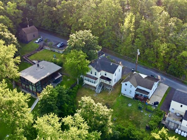 16 1st Street, Castleton, NY 12033