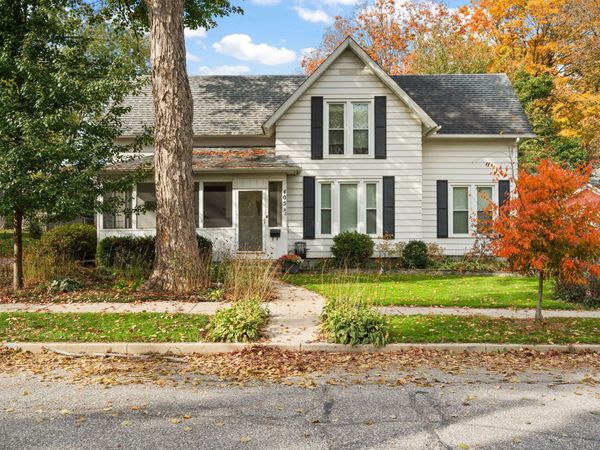 405 Napoleon Street , Valparaiso, IN 46383