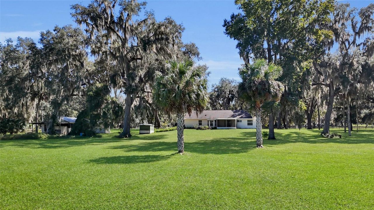 18500 NW 43rd Court Road , Citra, FL 32113 Photo