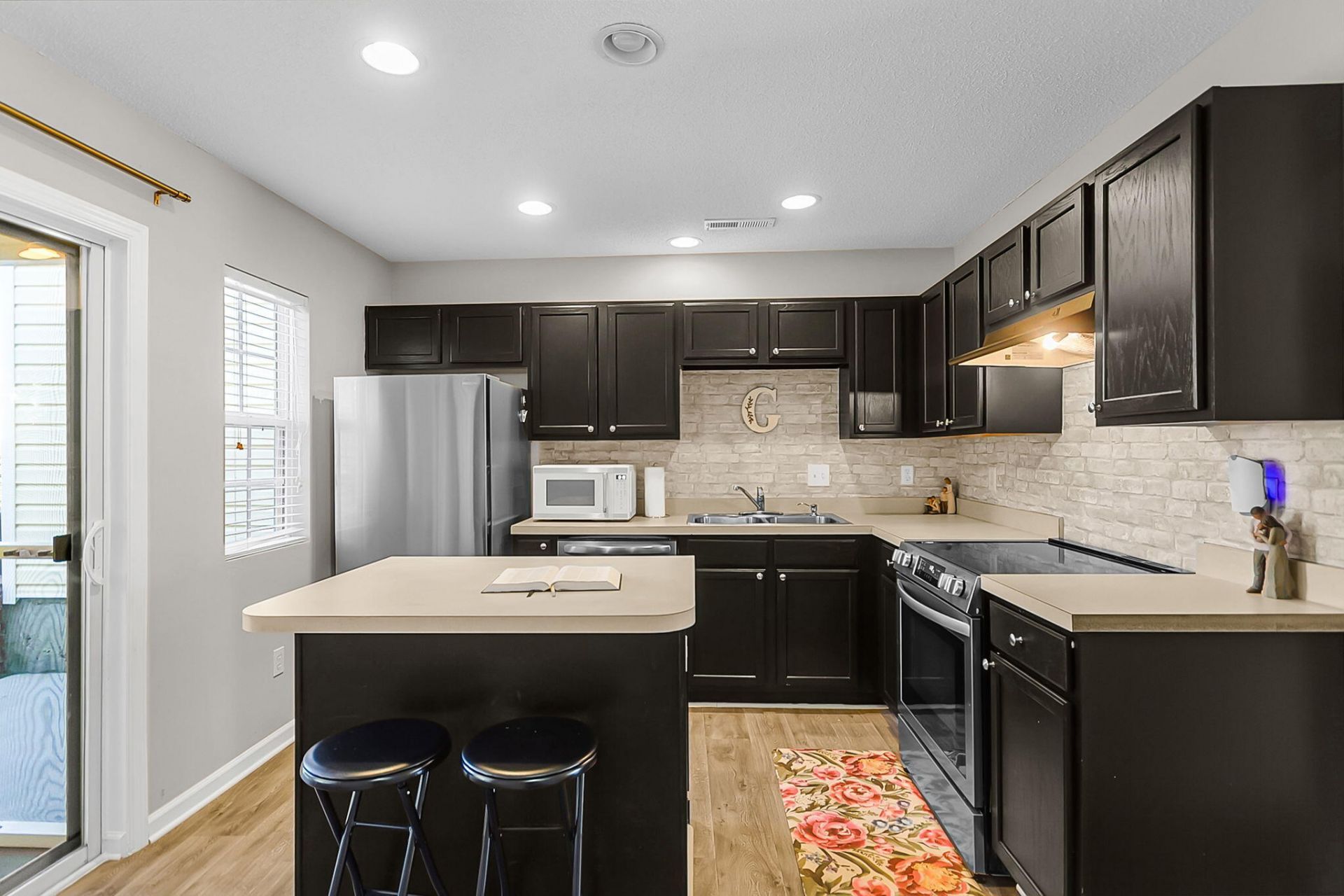 134 Hornby Circle Photo 13