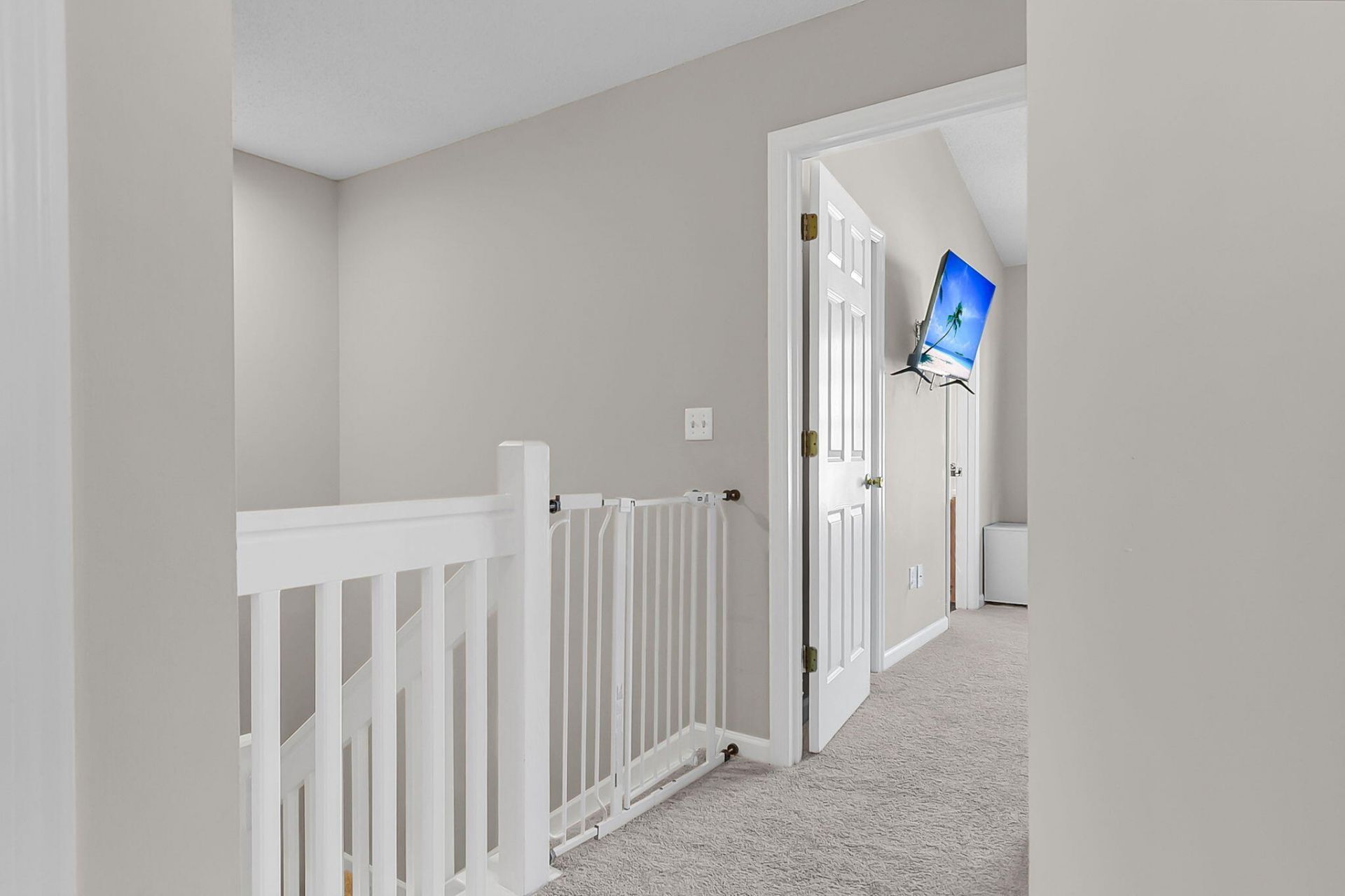 134 Hornby Circle Photo 22