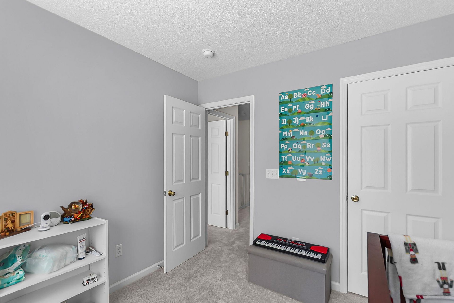 134 Hornby Circle Photo 27