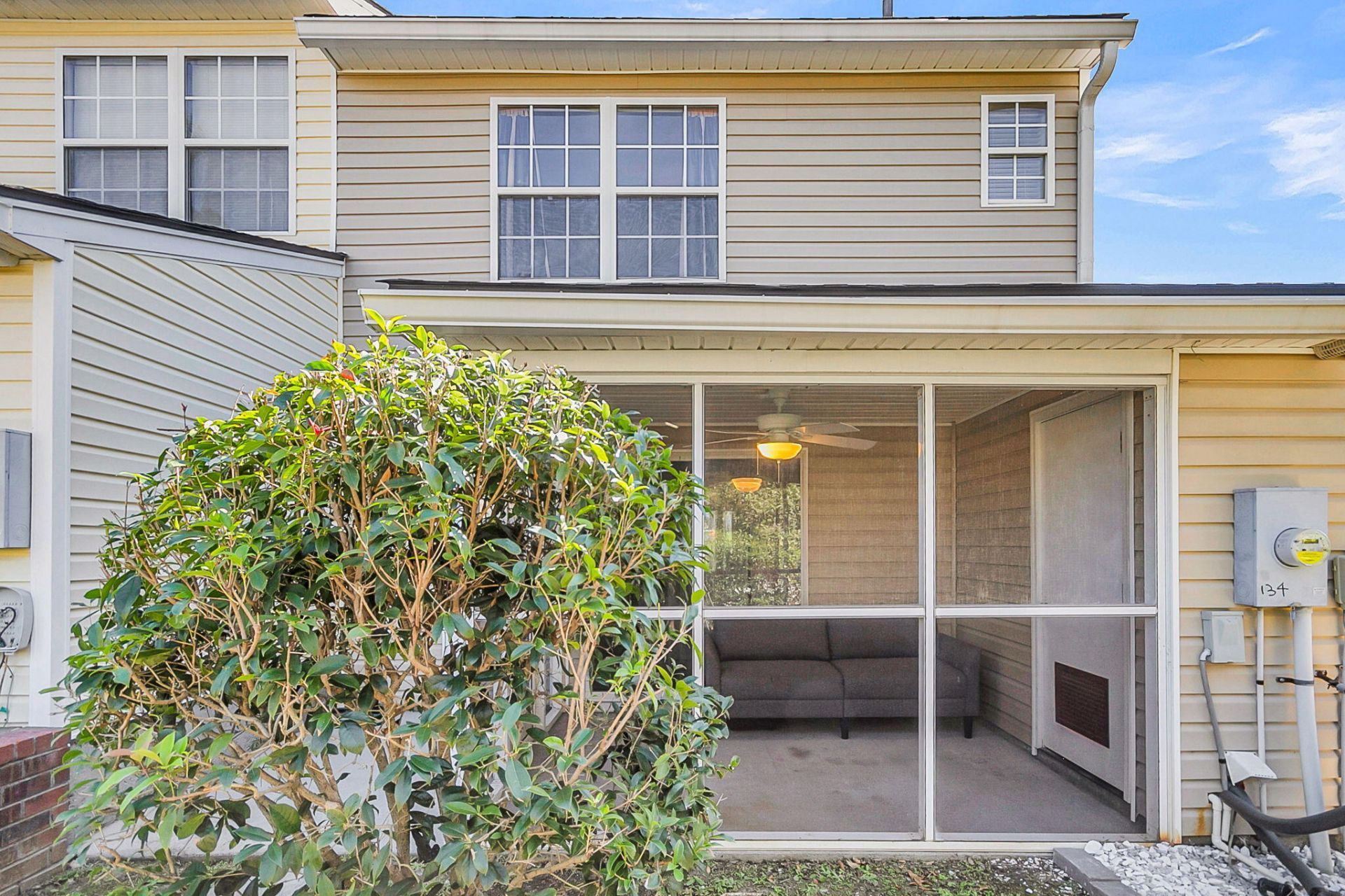 134 Hornby Circle Photo 35