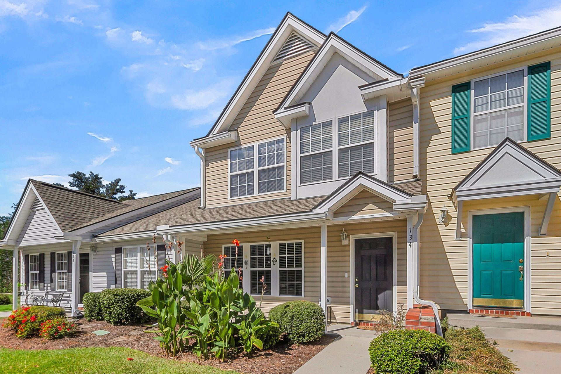 134 Hornby Circle Photo 36