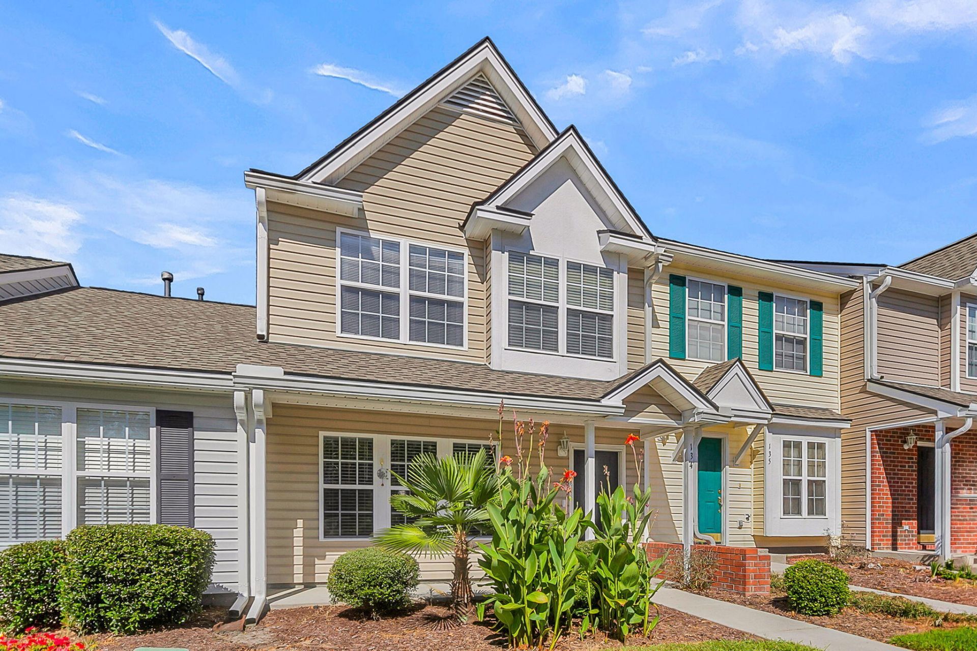 134 Hornby Circle Photo 37