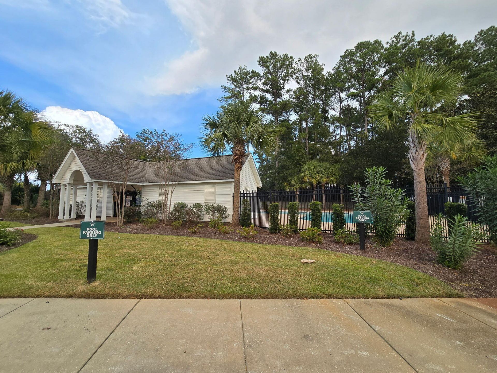 134 Hornby Circle Photo 44