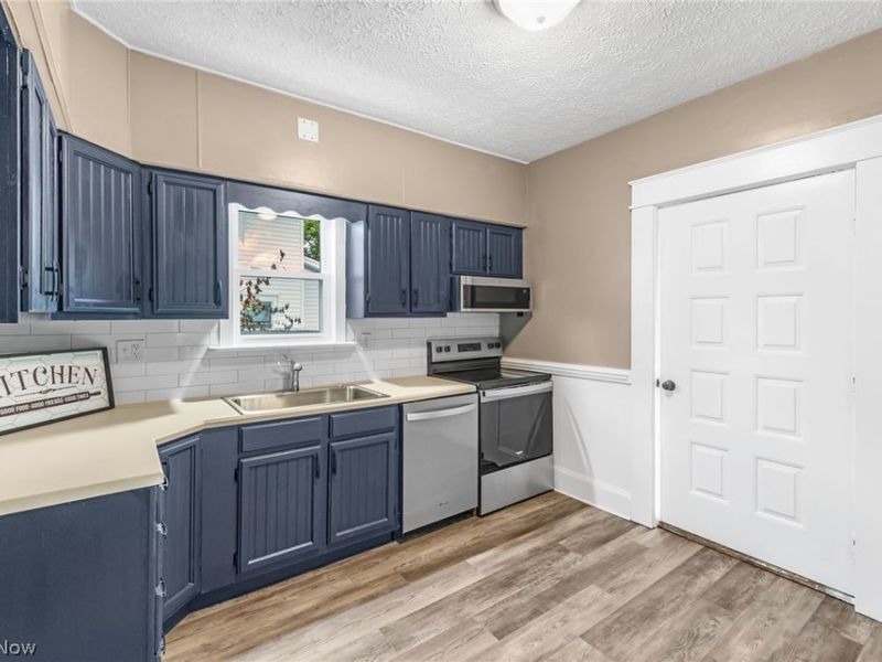 225 East Street, Wadsworth, OH 44281 Photo 10