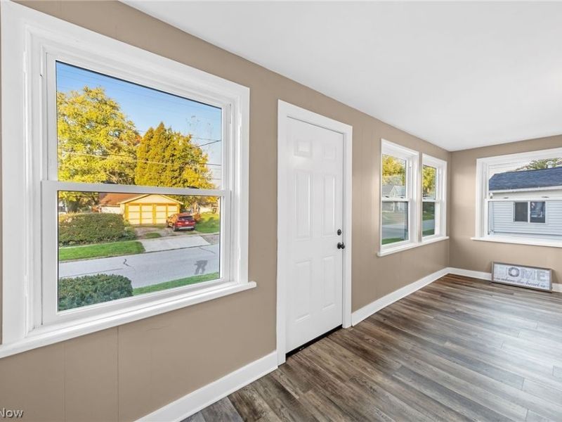 225 East Street, Wadsworth, OH 44281 Photo 2