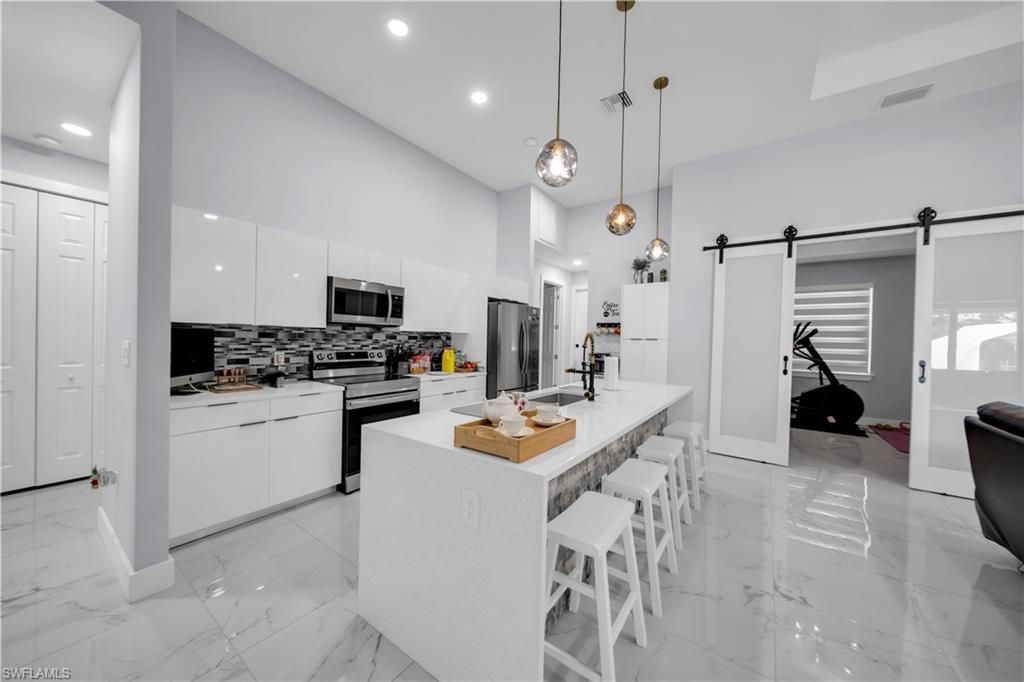 910 Scott Ave , Lehigh Acres, FL 33972 Photo