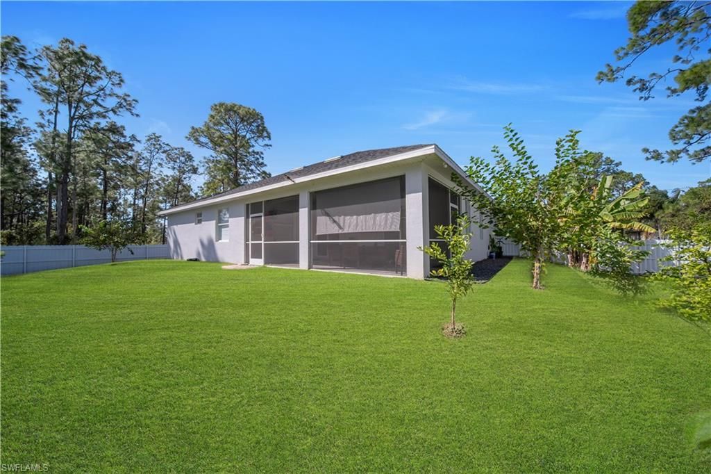 910 Scott Ave , Lehigh Acres, FL 33972 Photo