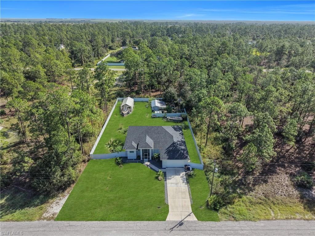 910 Scott Ave , Lehigh Acres, FL 33972 Photo