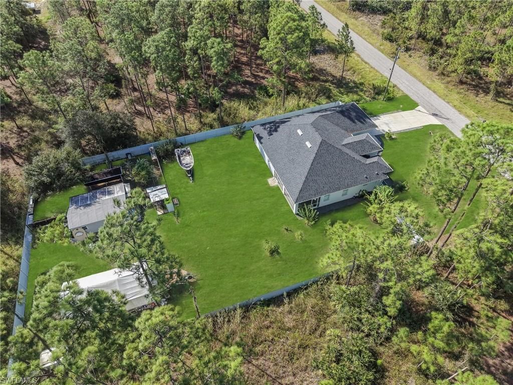 910 Scott Ave , Lehigh Acres, FL 33972 Photo