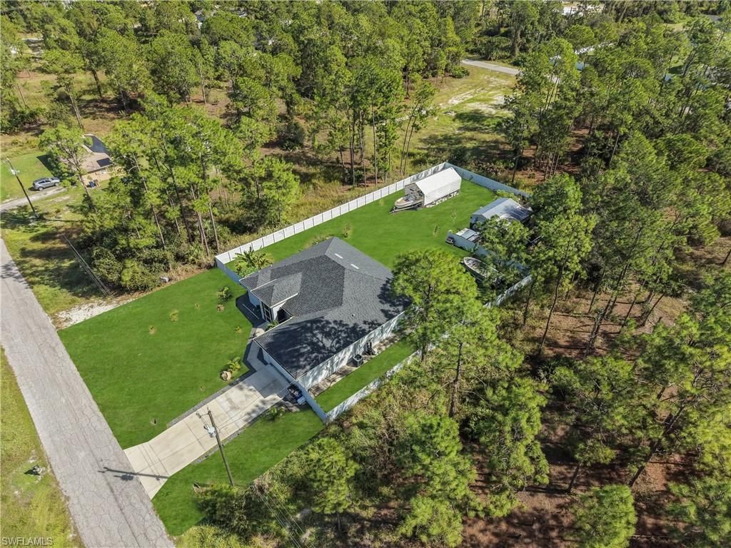 910 Scott Ave , Lehigh Acres, FL 33972 Photo