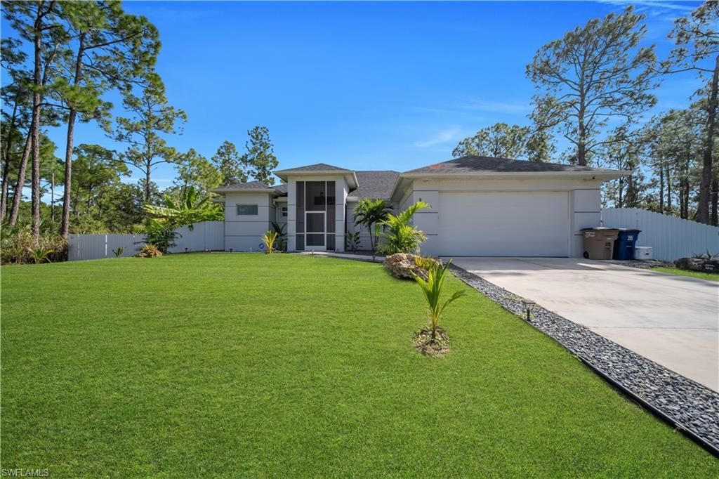 910 Scott Ave , Lehigh Acres, FL 33972 Photo
