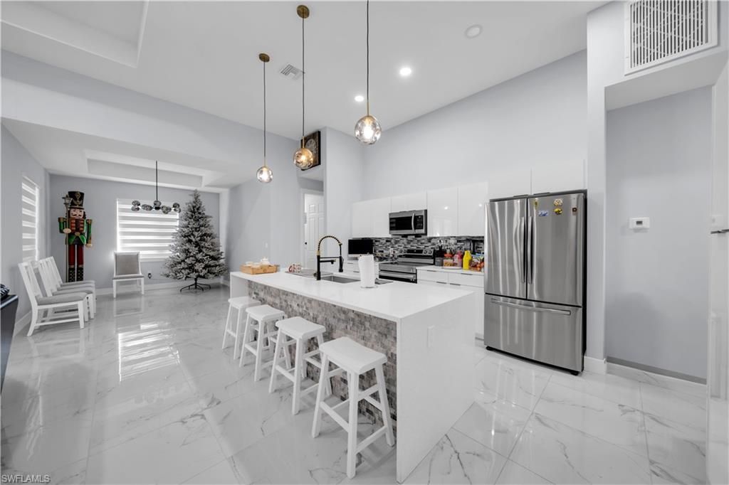 910 Scott Ave , Lehigh Acres, FL 33972 Photo