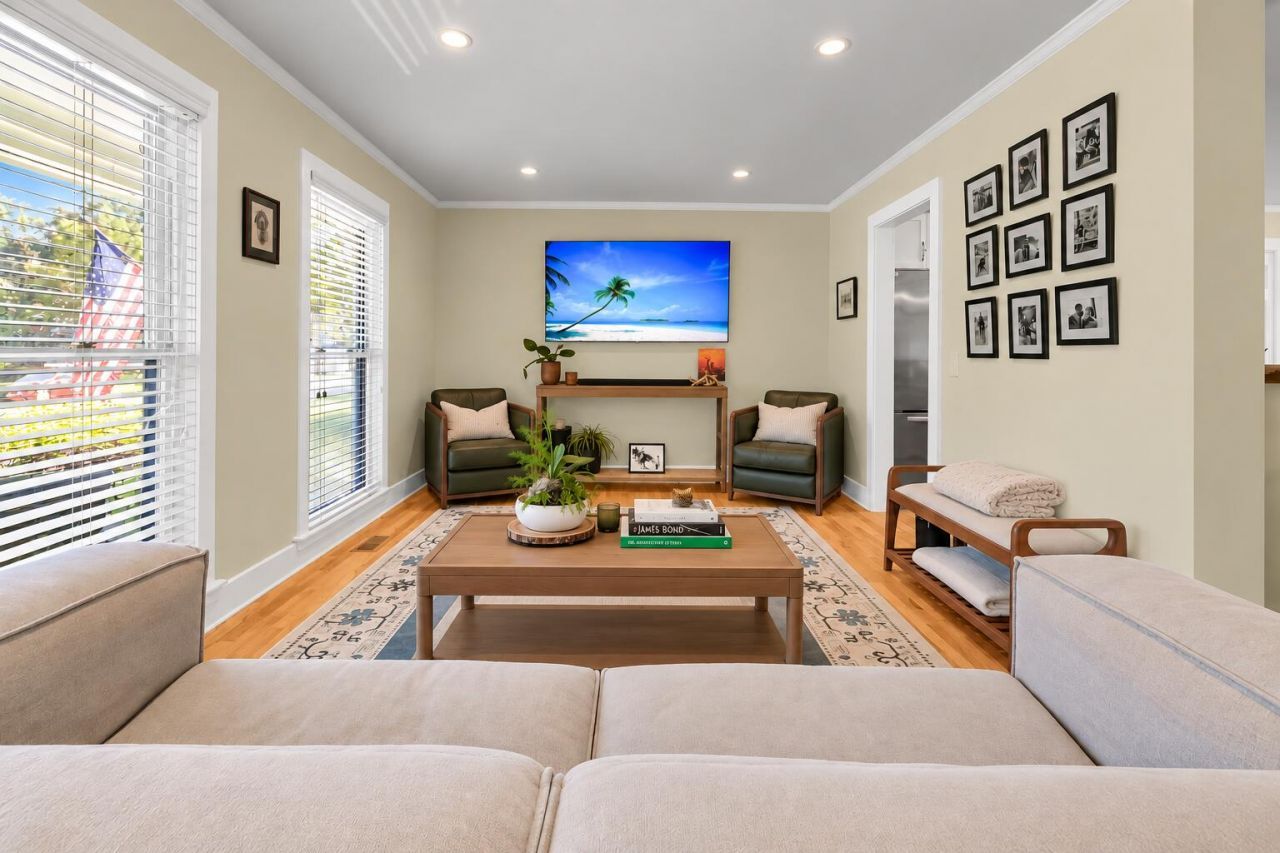 1416 Glencoe Drive Photo 6