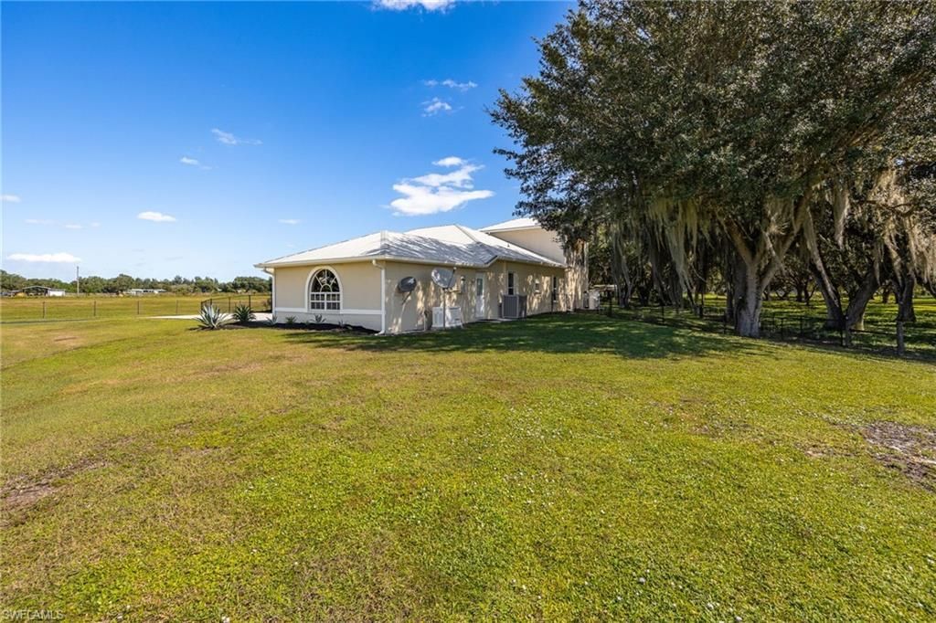 1352 Cemetery Rd , Labelle, FL 33935 Photo