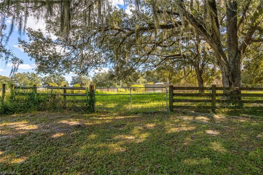 1352 Cemetery Rd , Labelle, FL 33935 Photo