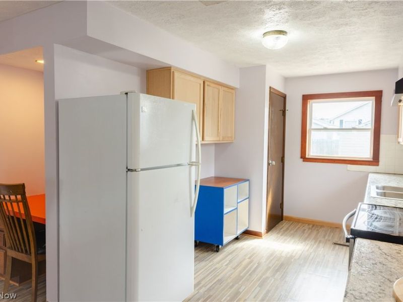 1177 Neptune Avenue , Akron, OH 44301 Photo 3