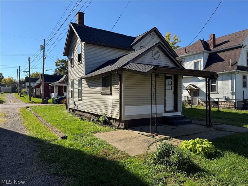 234 Rosenberry Street , Alliance, OH 44601 Photo 3