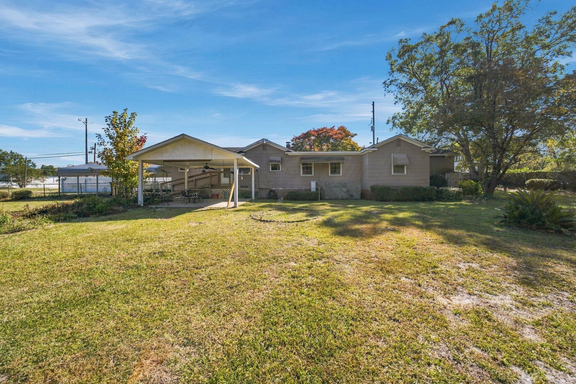 3670 Main Highway Photo 23