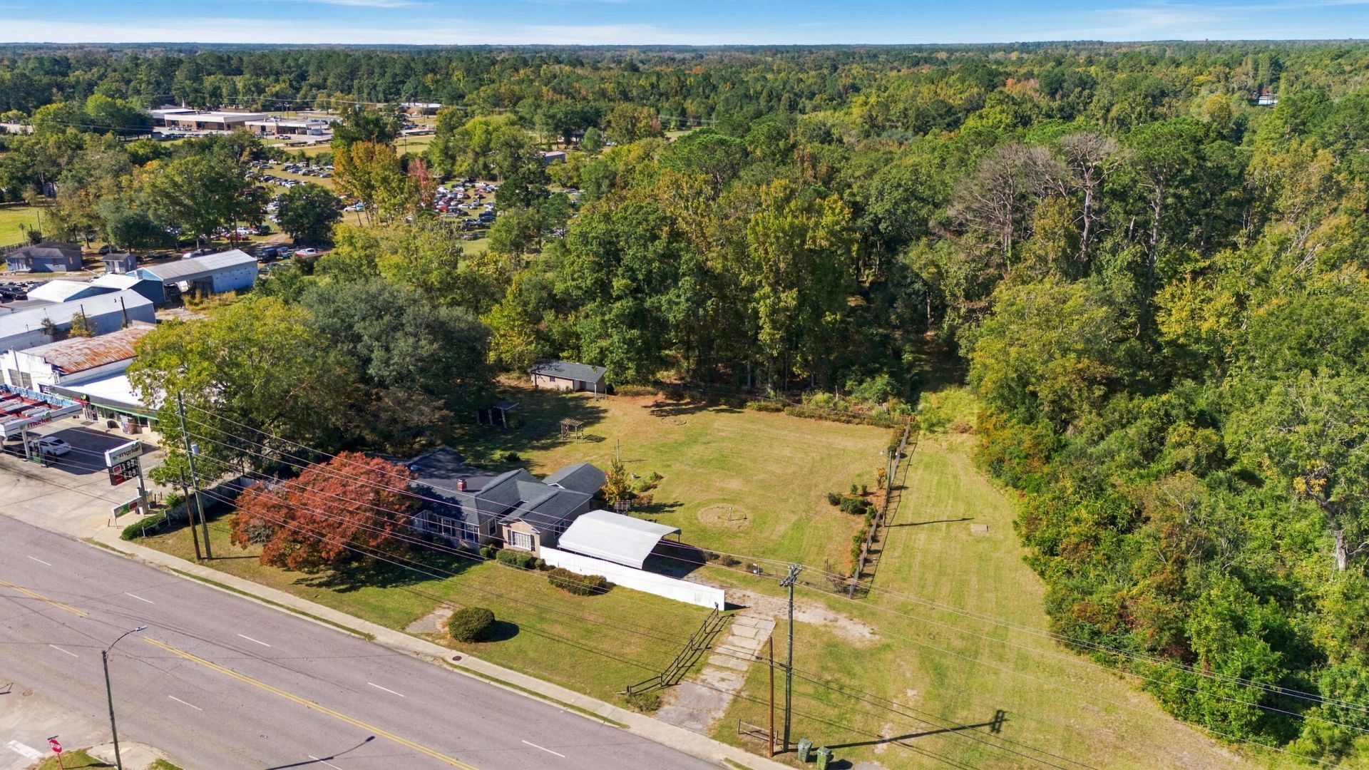 3670 Main Highway Photo 26