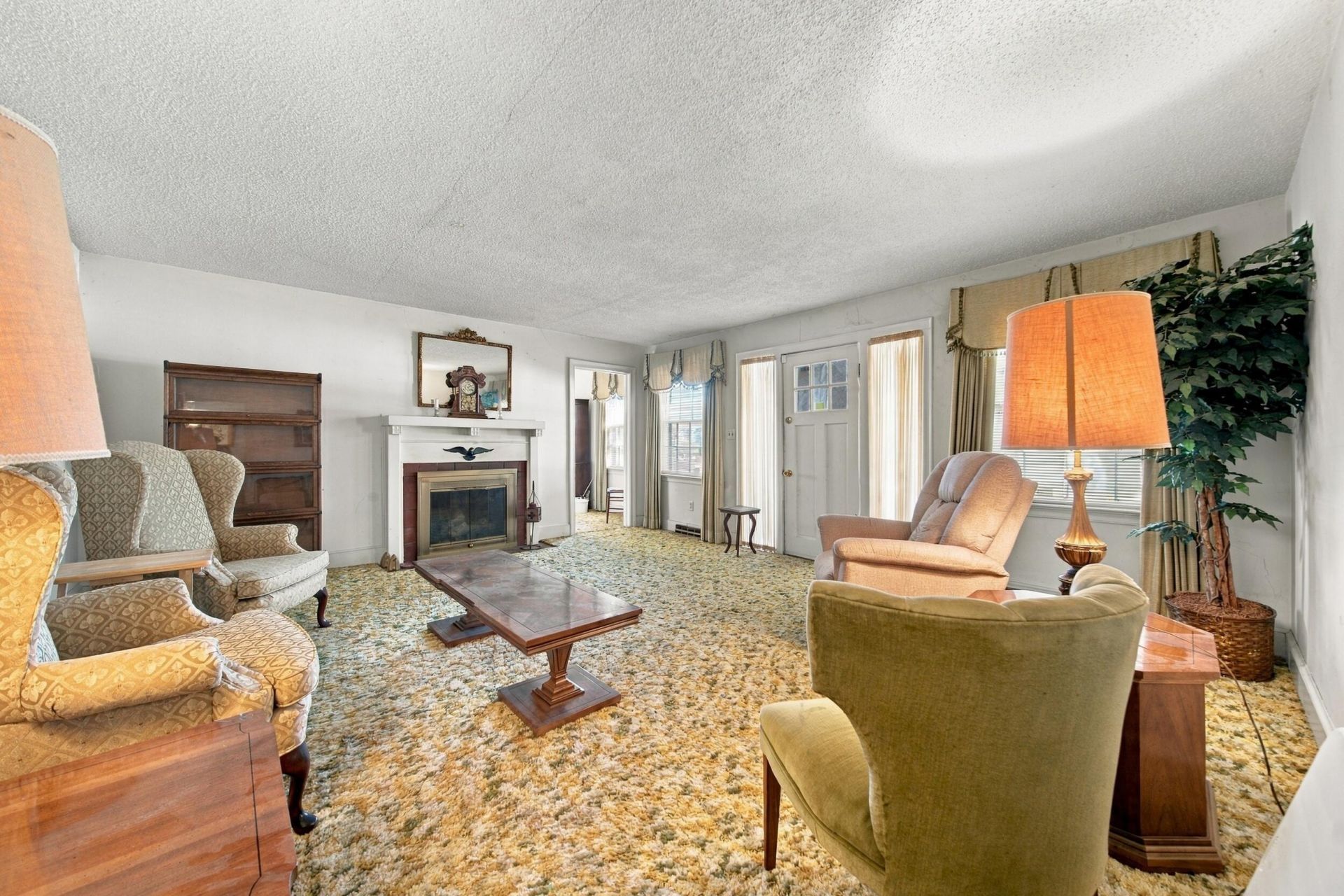3670 Main Highway Photo 4