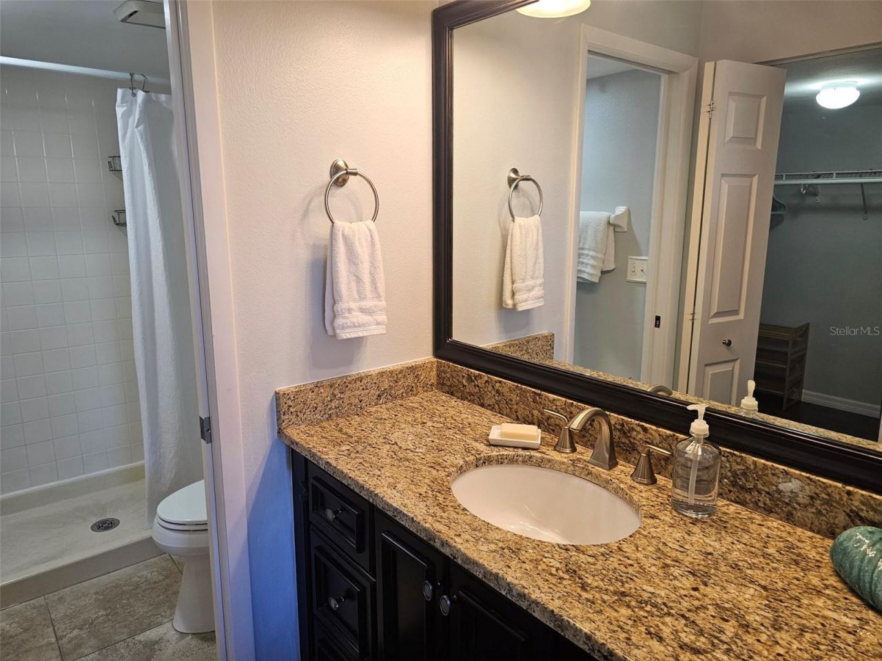 4550 Pinebrook Circle, Unit 205, Bradenton, FL 34209 Photo