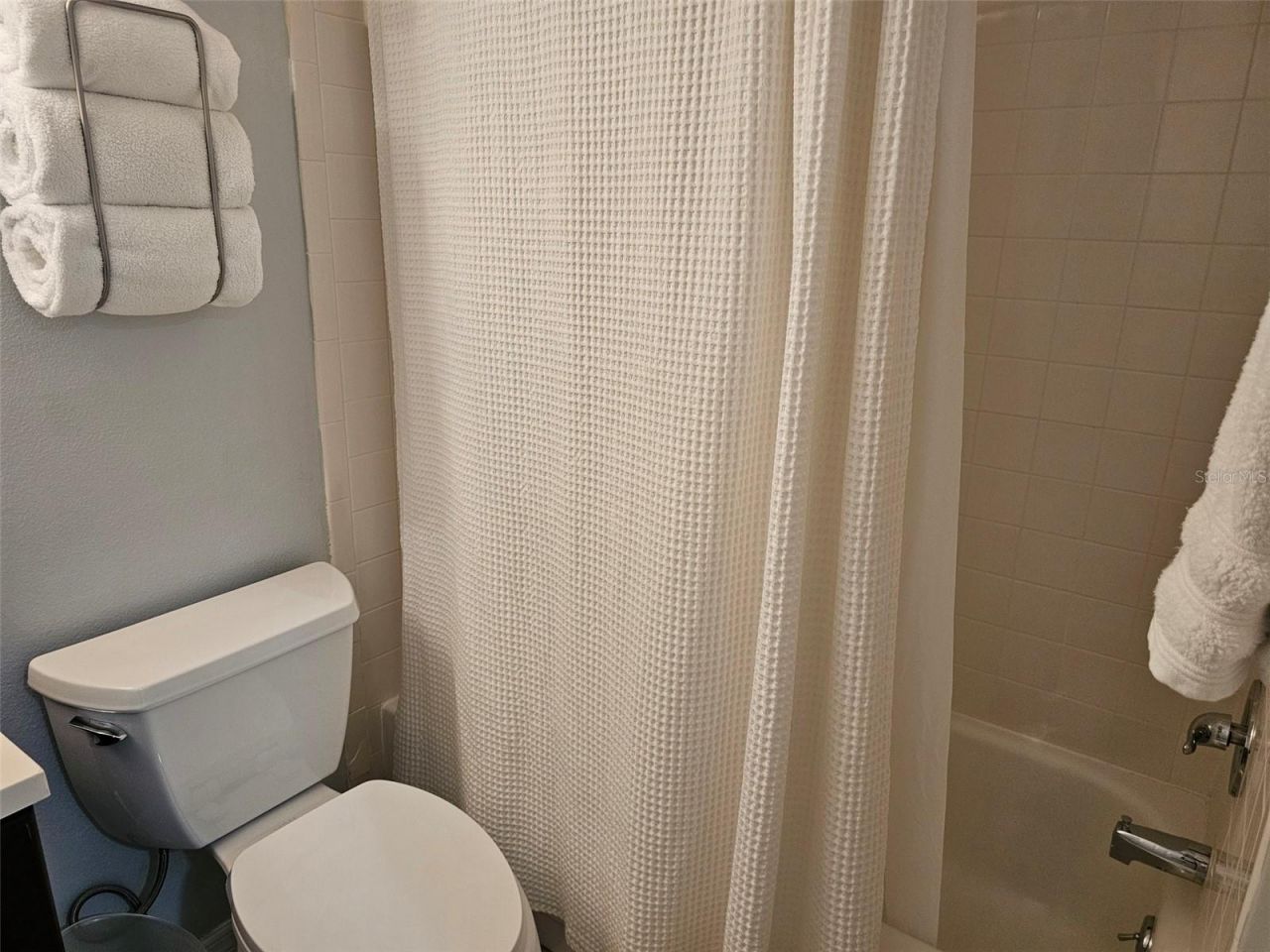 4550 Pinebrook Circle, Unit 205, Bradenton, FL 34209 Photo