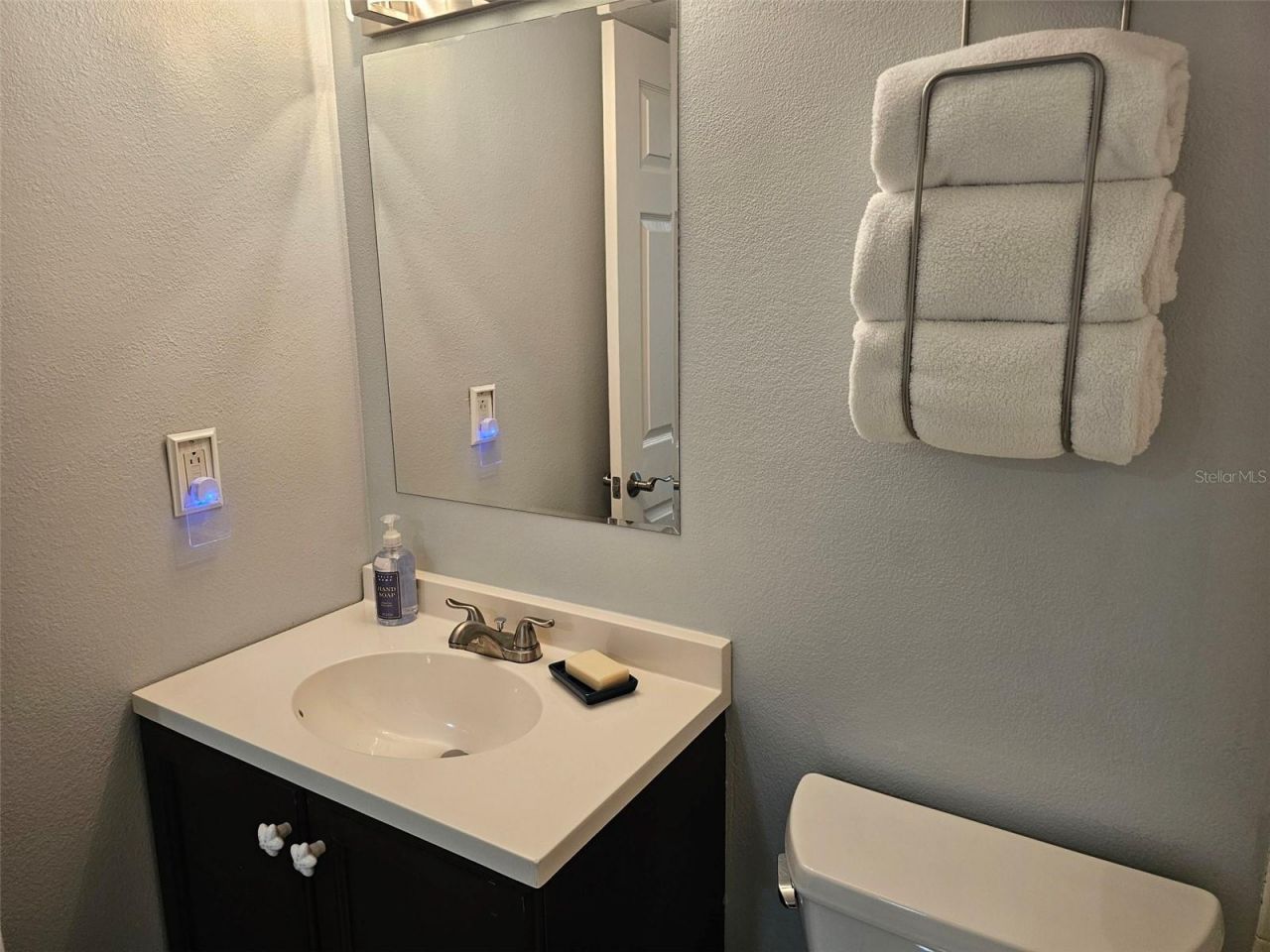 4550 Pinebrook Circle, Unit 205, Bradenton, FL 34209 Photo