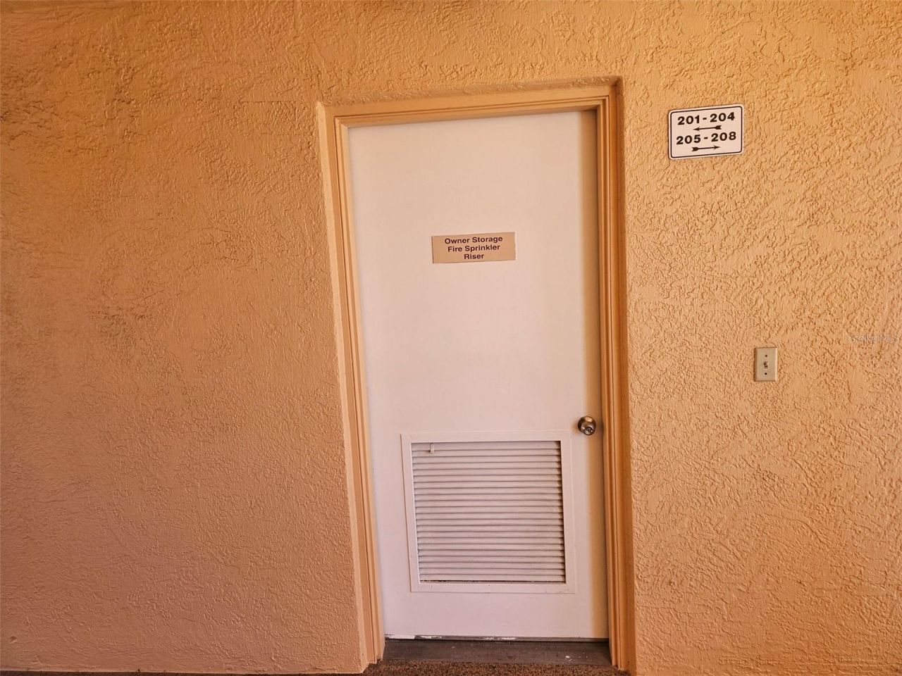 4550 Pinebrook Circle, Unit 205, Bradenton, FL 34209 Photo