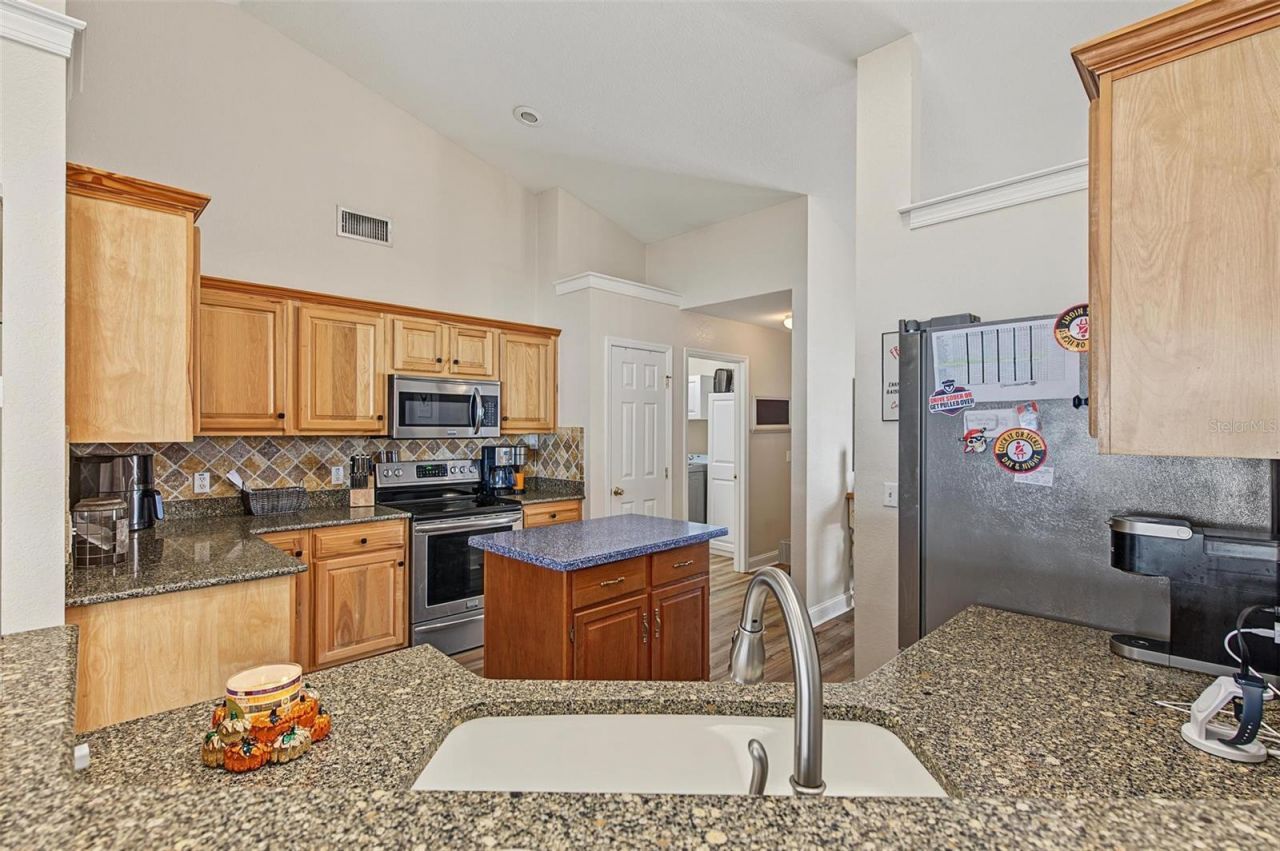 5294 Hidden Oaks Drive , Lakeland, FL 33811 Photo