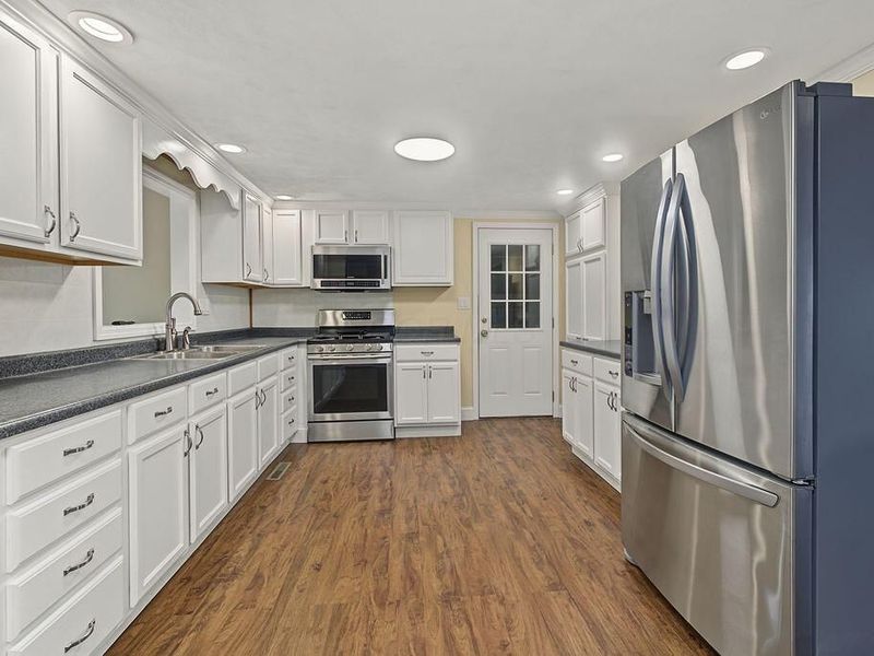 13650 Gilchrist Road , Mount Vernon, OH 43050 Photo 6