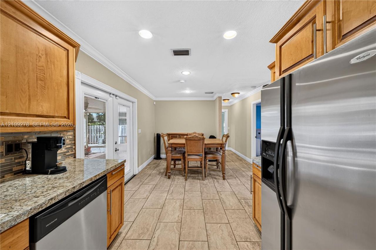 3550 Hunt Rd , Palm Springs, FL 33461 Photo