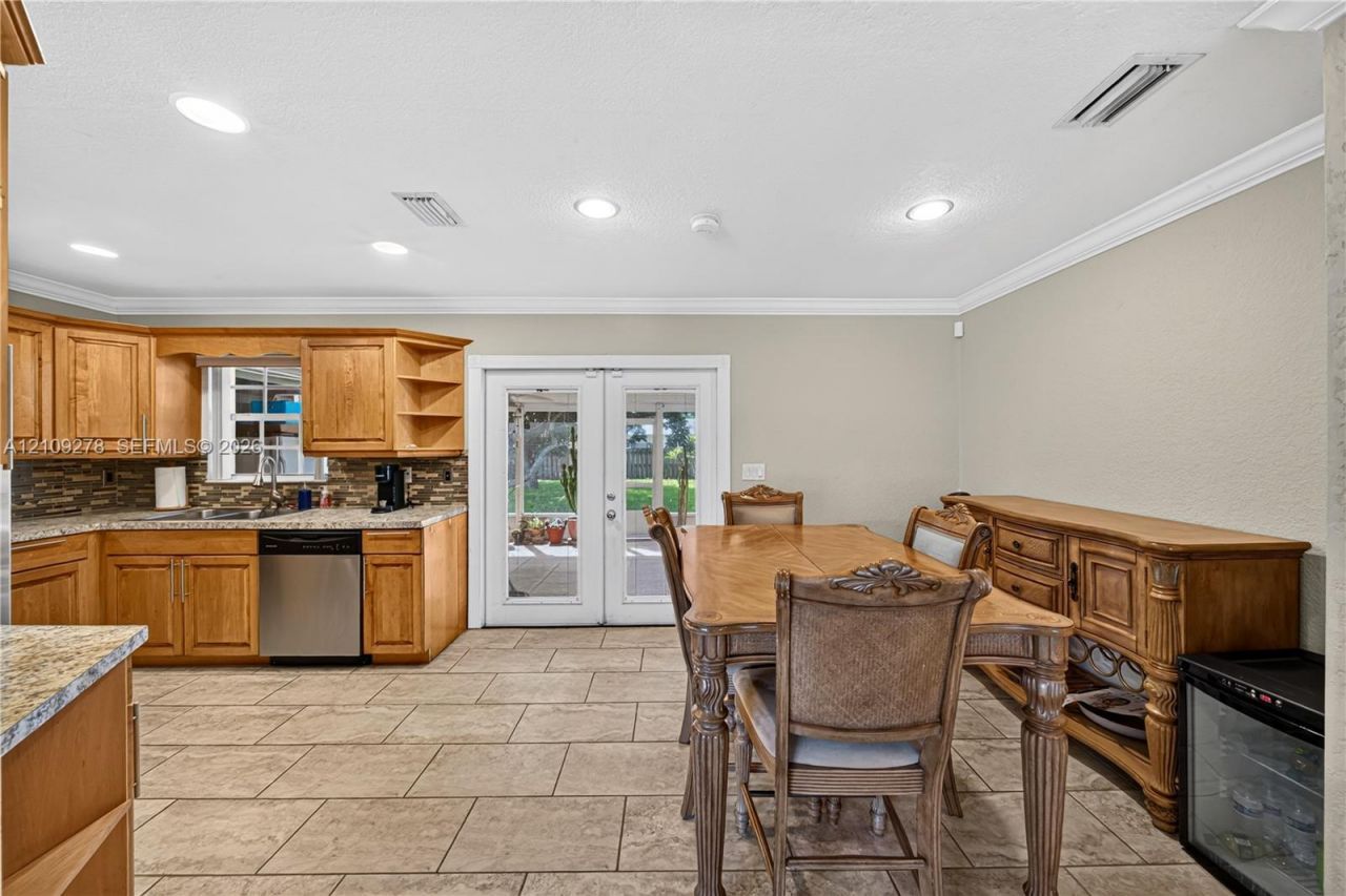 3550 Hunt Rd , Palm Springs, FL 33461 Photo