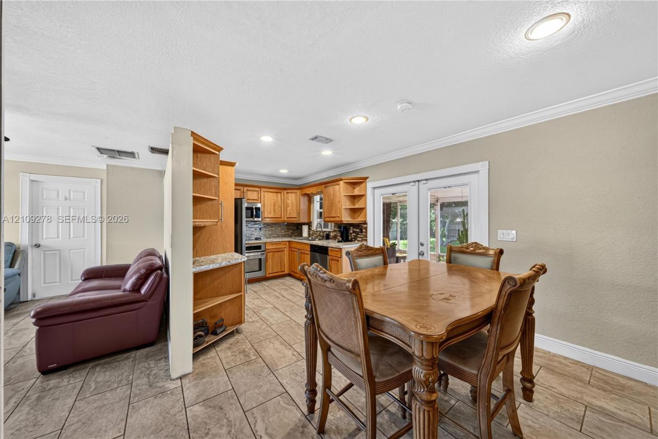 3550 Hunt Rd , Palm Springs, FL 33461 Photo