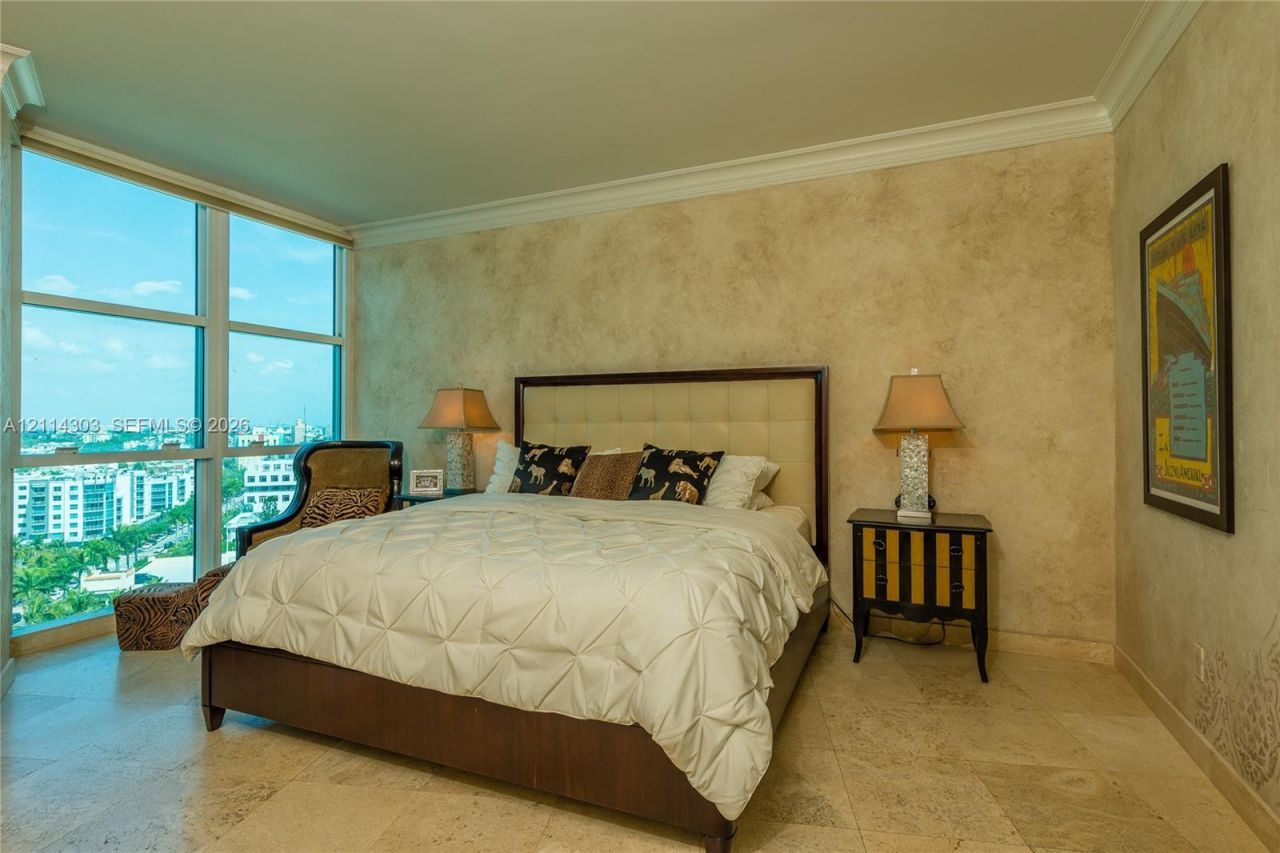 300 S Pointe Dr, Unit 1504, Miami Beach, FL 33139 Photo