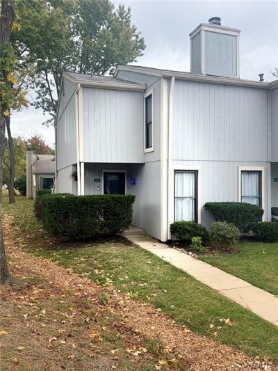 101 Schooner Lane , Lake Saint Louis, MO 63367 Main Photo