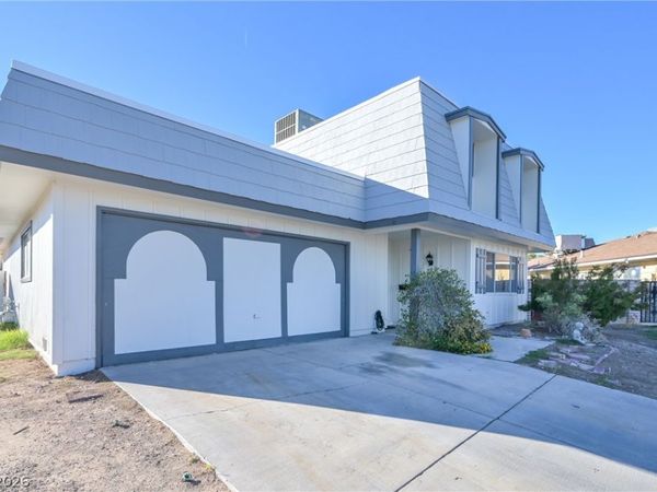 6952 Surrey Court , Las Vegas, NV 89145