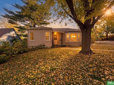 801 N 47 Street, Omaha, NE 68132