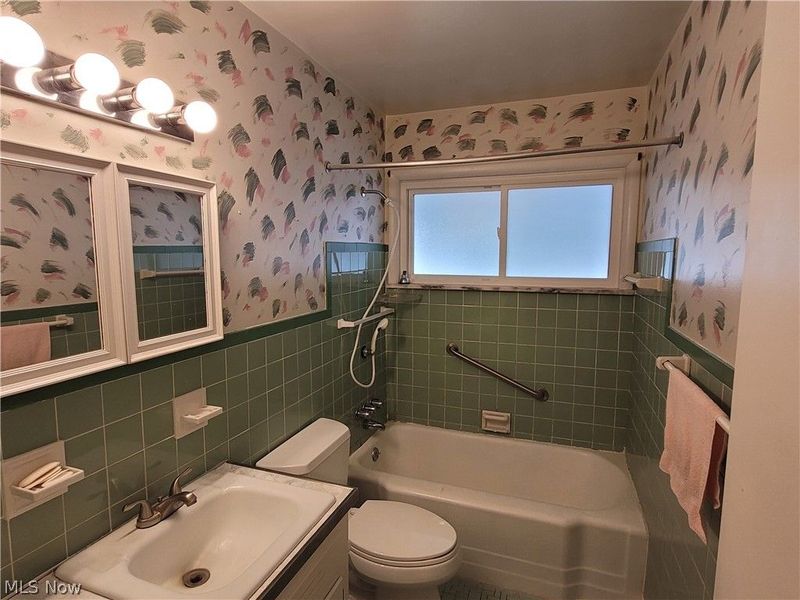 1289 W Miner Road, Mayfield Heights, OH 44124 Photo 14
