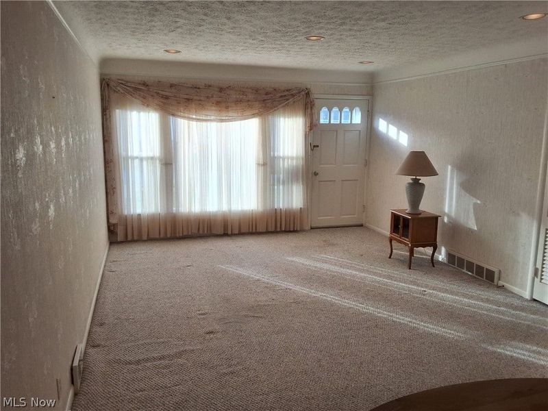 1289 W Miner Road, Mayfield Heights, OH 44124 Photo 7