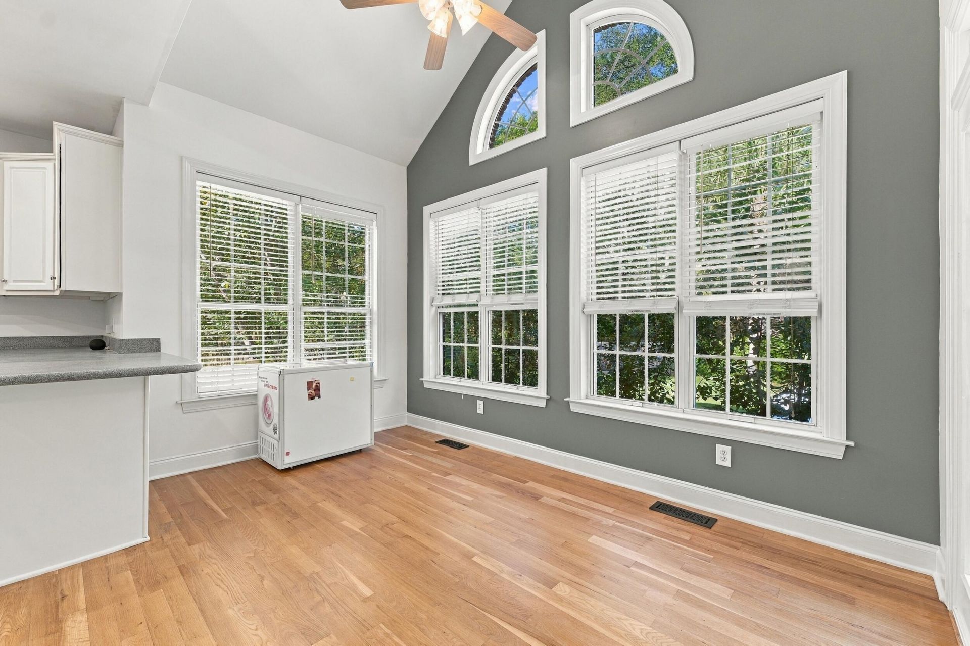 218 Scalybark Road Photo 23