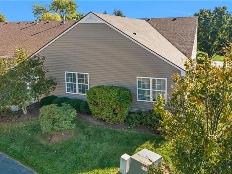 1966 Whispering Tree Drive, Miamisburg, OH 45342 Photo 4