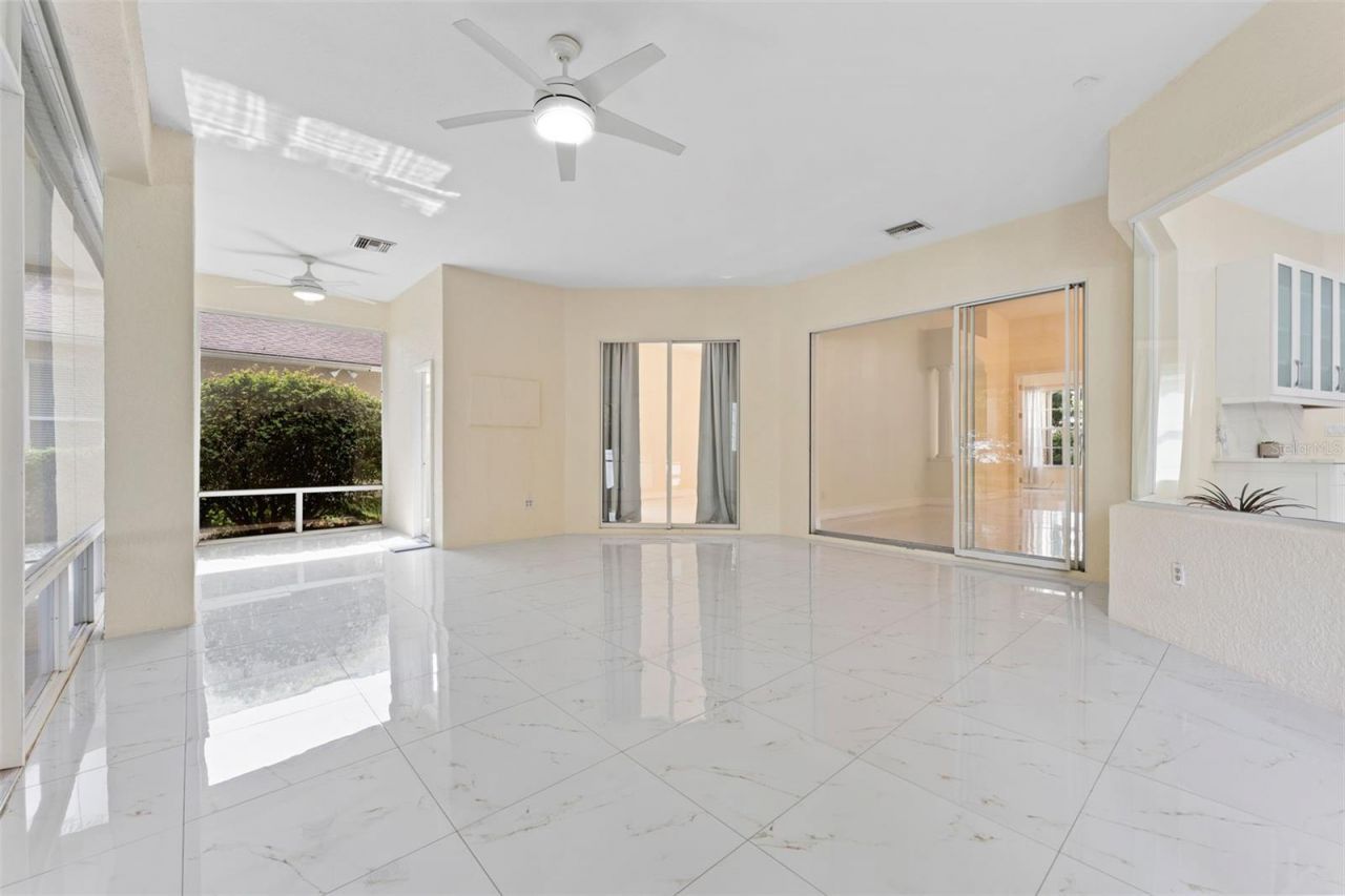 10310 Carroll Cove Place , Tampa, FL 33612 Photo