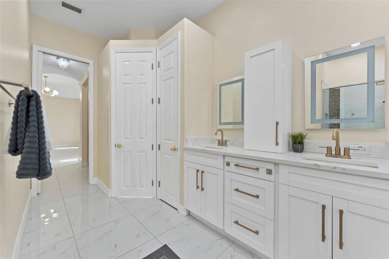 10310 Carroll Cove Place , Tampa, FL 33612 Photo