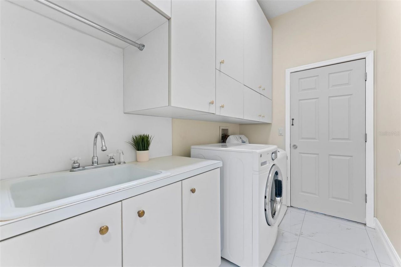 10310 Carroll Cove Place , Tampa, FL 33612 Photo