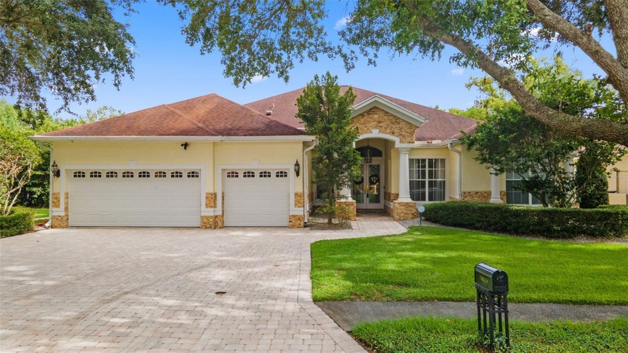 10310 Carroll Cove Place , Tampa, FL 33612 Photo