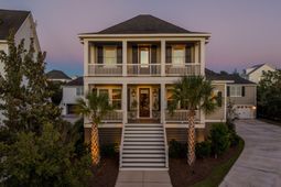 1722 Trewin Court photo 4